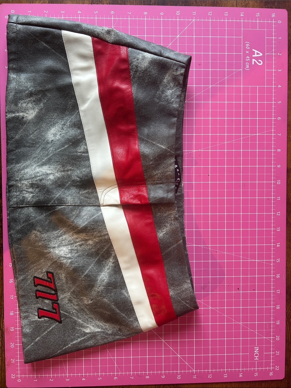 I am Gia faux leather Y2K moto style micro skirt - Picture 9 of 10